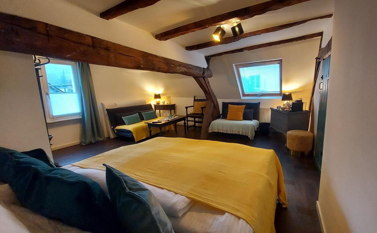 Manoir -1654- Historisch Schlafen In Monschaus Altstadt Ruang foto