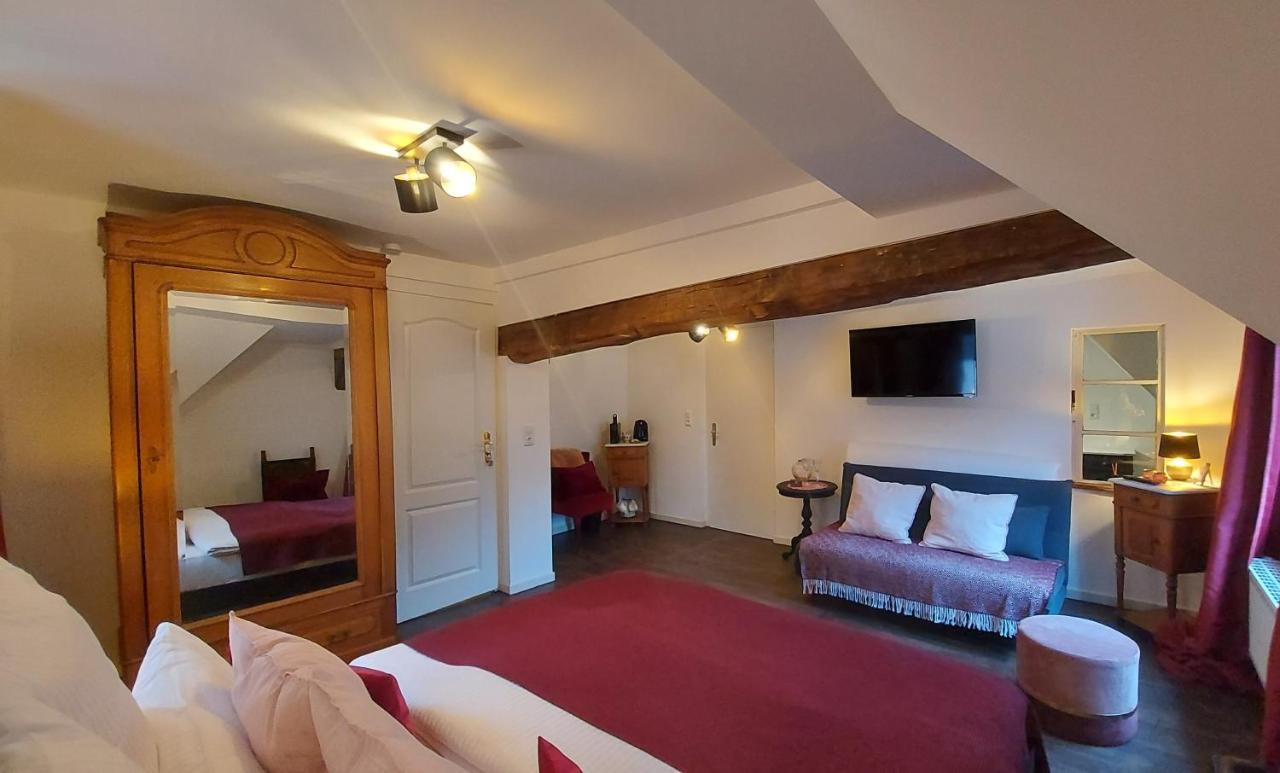 Manoir -1654- Historisch Schlafen In Monschaus Altstadt Ruang foto