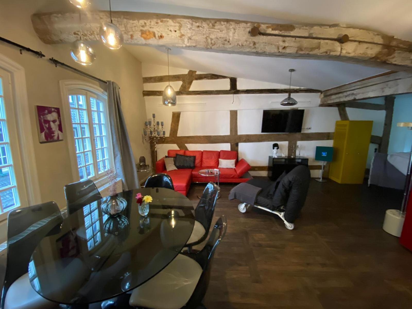 Manoir -1654- Historisch Schlafen In Monschaus Altstadt Ruang foto